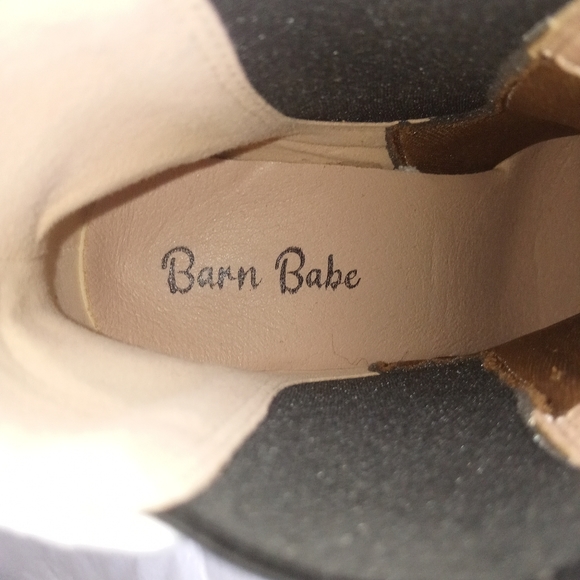 Cowhide western Kathaya style faux Suede shoe boot Size 8 - Picture 7 of 9